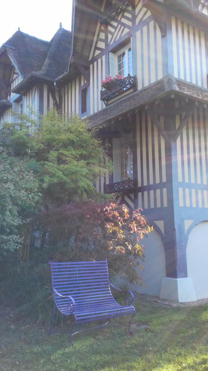 Maison D'Hotes Il Etait Une Fois Pont-Évêque Екстериор снимка